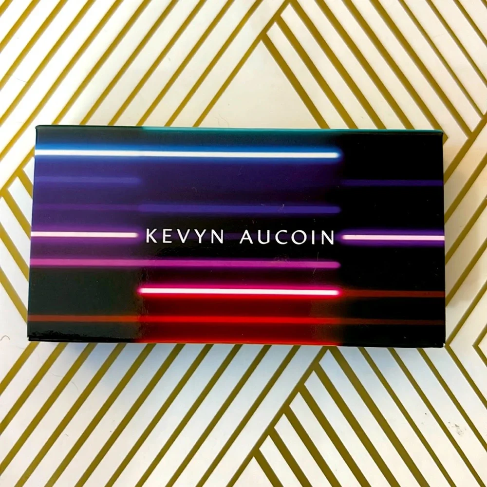 LIGHTS UP SCULPT / BLUSH DUO MINI ORNAMENTMINI PALETTE DUO CONTOURING